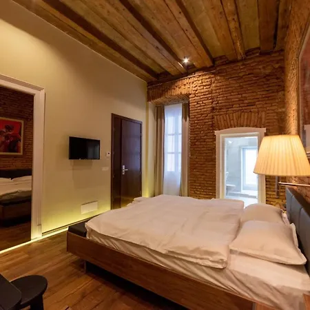Casa Nym
